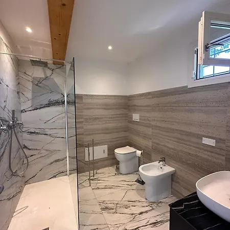 Iris 4* Modena