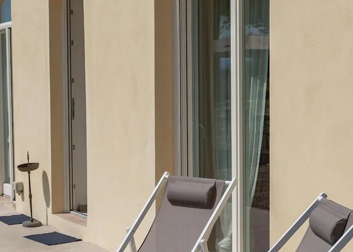 Iris Готель типу 